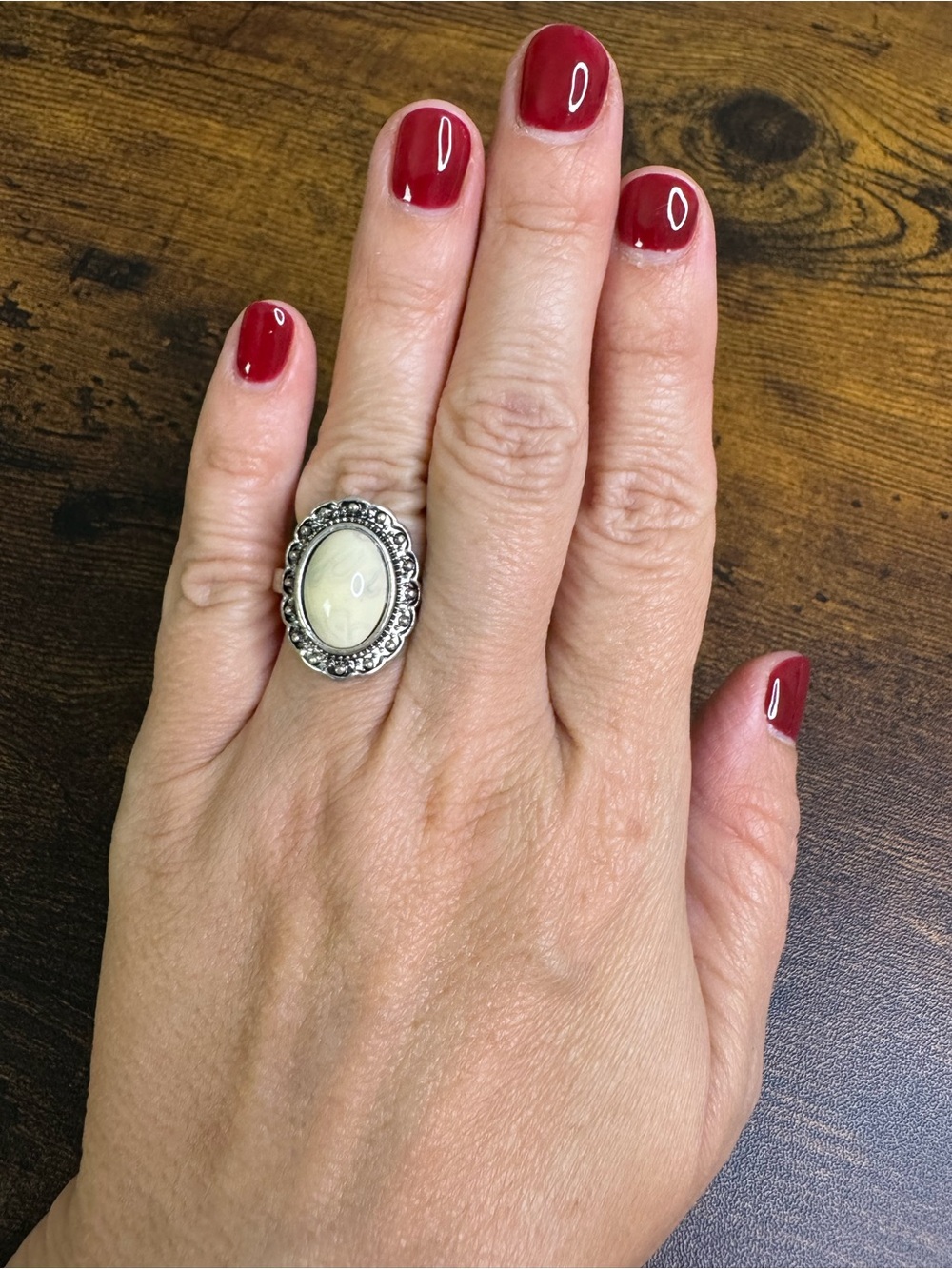 Silver Tone Oval Cream Stone Statement Fashion Ring size 8